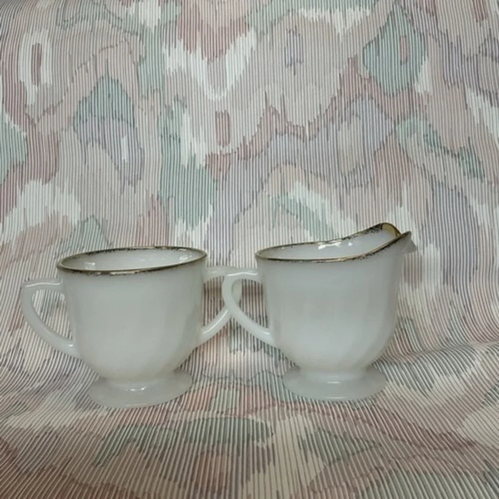 VTG Anchor Hocking White Oven Fire King Milk/Creamer &‎ Sugar Cup Set USA Glass